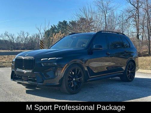 Black Sapphire Metallic 2025 BMW X7 xDrive40i