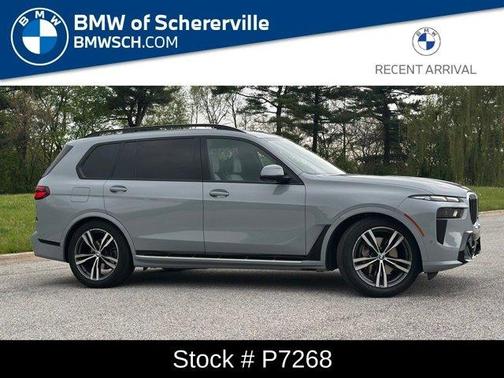 Gray Metallic 2025 BMW X7 xDrive40i