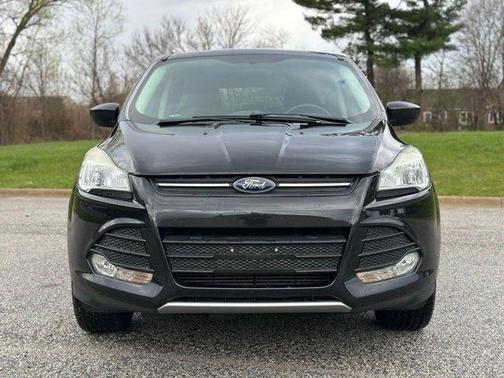 Tuxedo Black 2013 Ford Escape SE