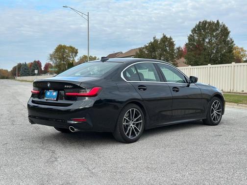 2021 BMW 330 i xDrive