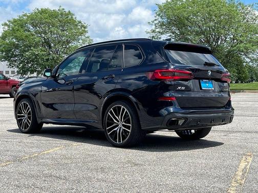 Carbon Black Metallic 2022 BMW X5 xDrive40i
