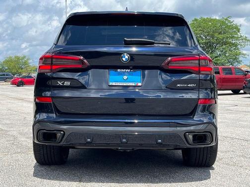 Carbon Black Metallic 2022 BMW X5 xDrive40i