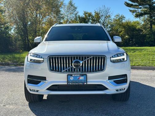 2022 Volvo XC90 T6 Inscription 7 Passenger