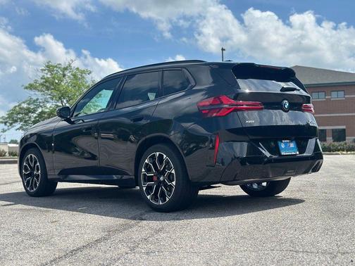 Black Sapphire Metallic 2026 BMW X3 30 xDrive