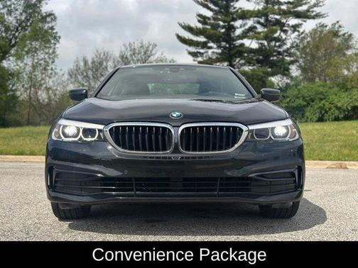 Black Sapphire Metallic 2019 BMW 530 i xDrive