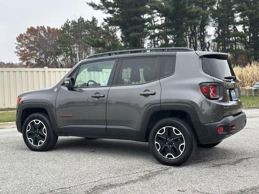 2016 Jeep Renegade Trailhawk
