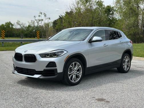 Glacier Silver Metallic 2022 BMW X2 xDrive28i