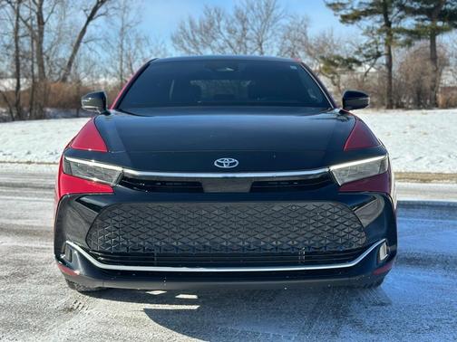 2024 Toyota Crown Platinum