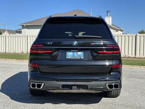 2024 BMW X7 M60i