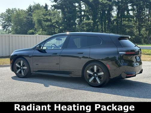 2023 BMW iX M60