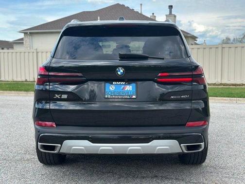 Black Sapphire Metallic 2024 BMW X5 xDrive40i