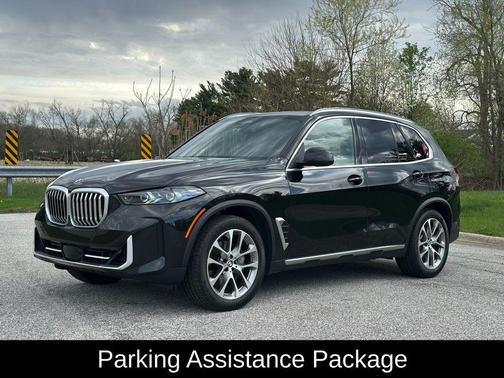 Black Sapphire Metallic 2024 BMW X5 xDrive40i