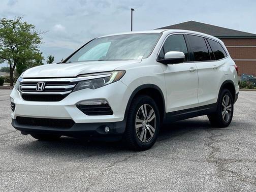 White 2016 Honda Pilot EX-L w/ Navigation