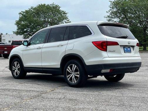 White 2016 Honda Pilot EX-L w/ Navigation