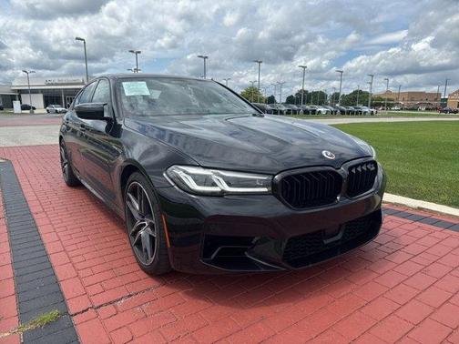 2022 BMW M5 Base