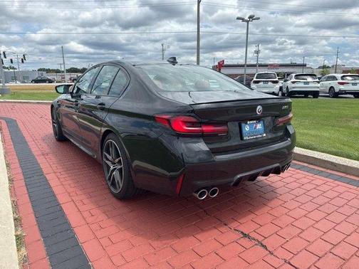 2022 BMW M5 Base