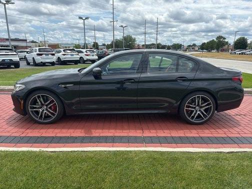 2022 BMW M5 Base