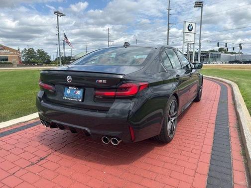 2022 BMW M5 Base