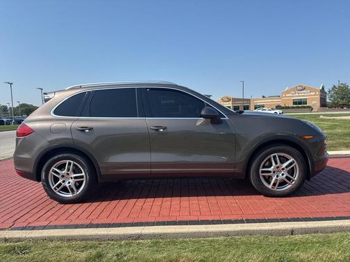 2012 Porsche Cayenne Base
