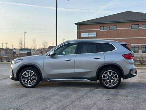 Space Silver 2026 BMW X1 xDrive28i