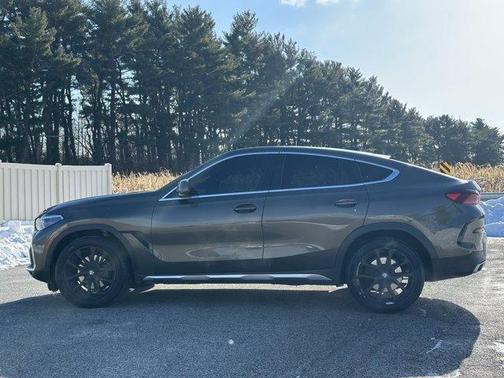 2022 BMW X6 xDrive40i