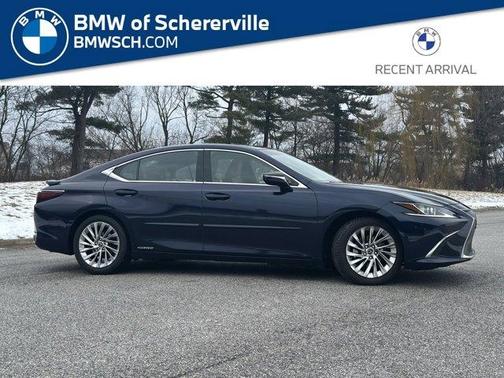 2021 Lexus ES 300h Luxury