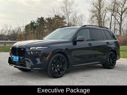 Carbon Black Metallic 2025 BMW X7 M60i