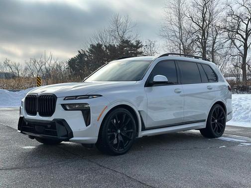 2024 BMW X7 xDrive40i