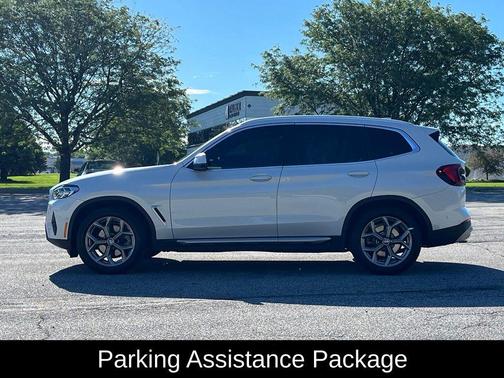 Mineral White Metallic 2024 BMW X3 xDrive30i