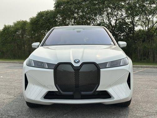 2026 BMW iX xDrive45
