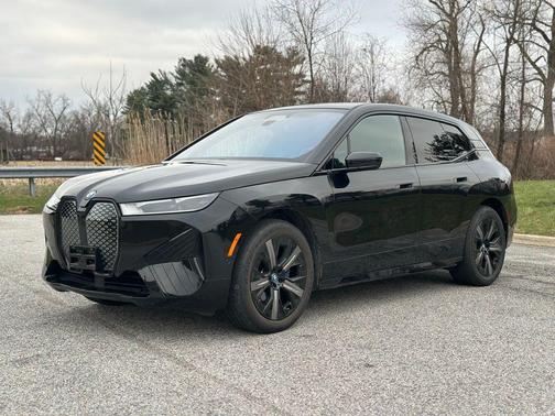 Black Sapphire Metallic 2024 BMW iX xDrive50