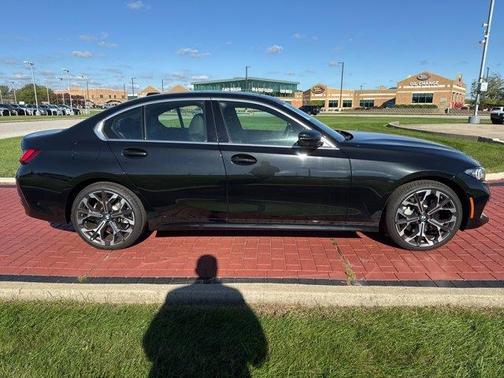 2025 BMW 330 i xDrive