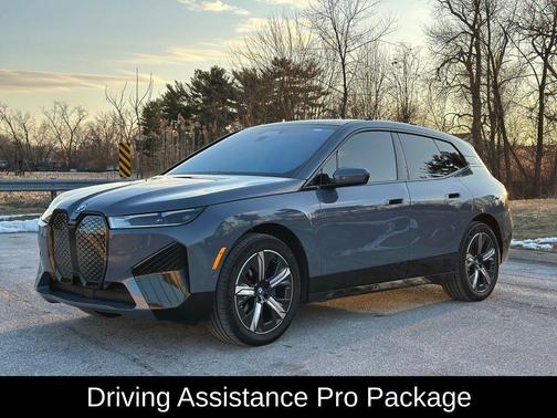 2025 BMW iX xDrive50