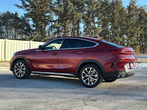 2023 BMW X6 xDrive40i