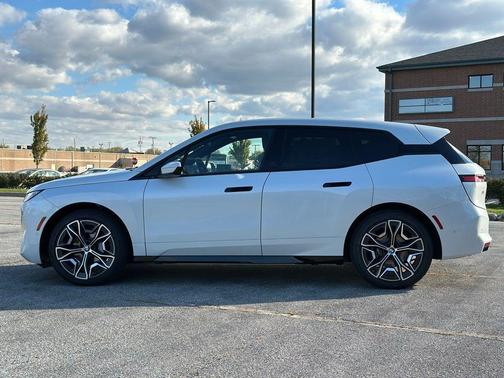 2026 BMW iX xDrive45