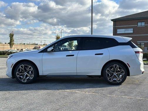 2026 BMW iX xDrive45