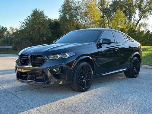 2025 BMW X6 M Base