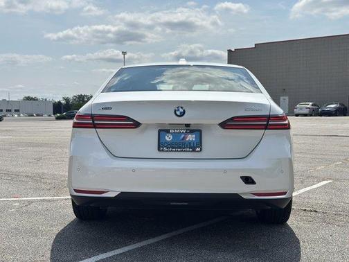 2025 BMW 530 i xDrive