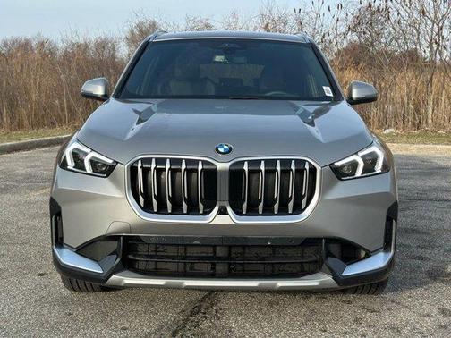 Space Silver 2026 BMW X1 xDrive28i