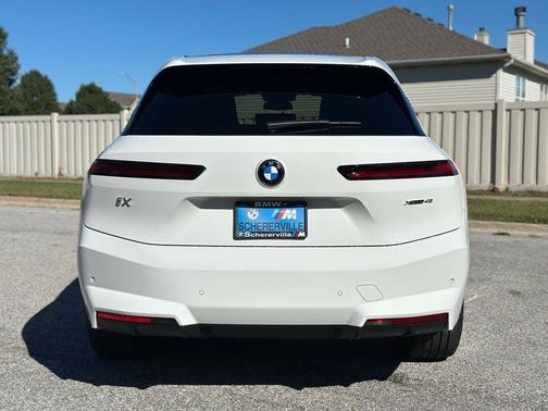 2026 BMW iX xDrive45