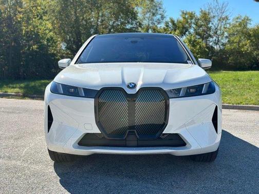 2026 BMW iX xDrive45