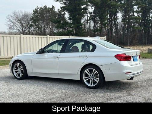 Mineral White Metallic 2016 BMW 328 i xDrive SULEV