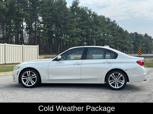 Mineral White Metallic 2016 BMW 328 i xDrive SULEV