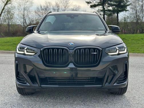 Black Sapphire Metallic 2024 BMW X3 M40i