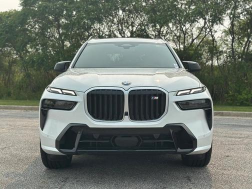 2026 BMW X7 M60i