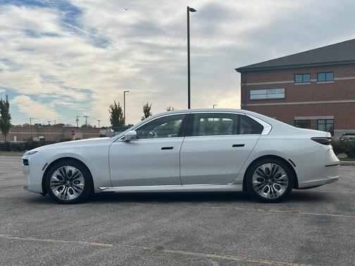 2023 BMW i7 xDrive60