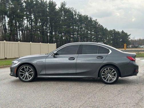 Mineral Gray Metallic 2021 BMW 330e xDrive