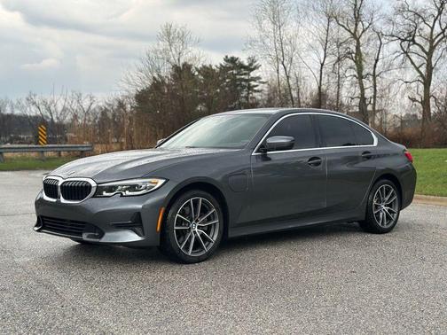Mineral Gray Metallic 2021 BMW 330e xDrive