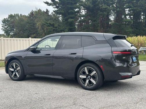 2026 BMW iX xDrive45