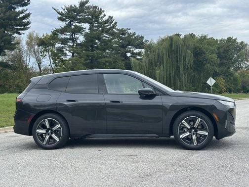 2026 BMW iX xDrive45